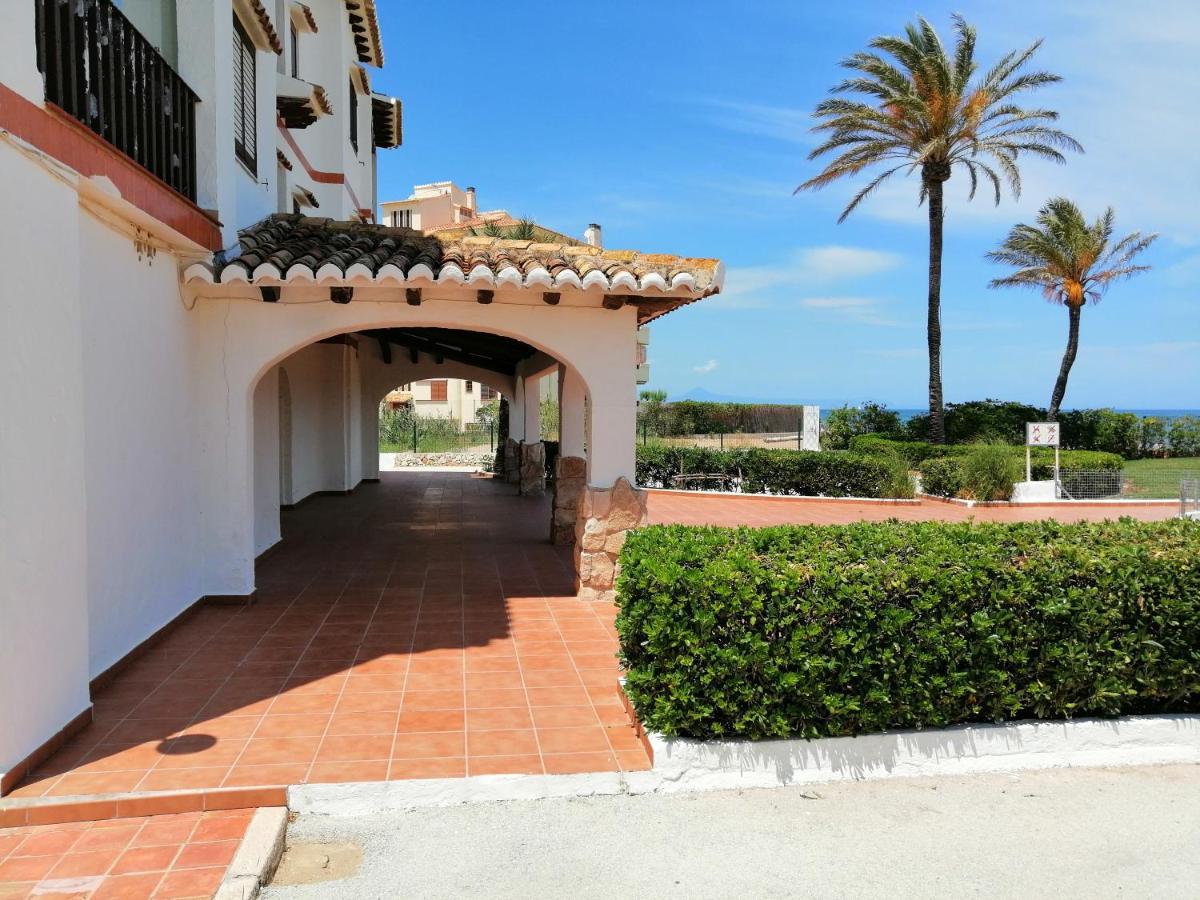 A Primera Linea De Playa Apartment Dénia
